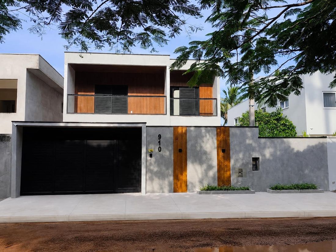 Casa alto padrão pé na areia — foto 2